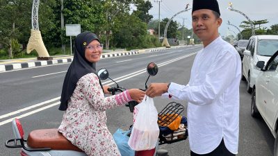 PDI Perjuangan Pulang Pisau Berbagi Takjil, Wujud Kepedulian di Bulan Ramadan