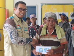 Peringati Hari Buruh 2026, PLN UP3 Kuala Kapuas Berbagi Kepedulian untuk Para Pengayuh Becak