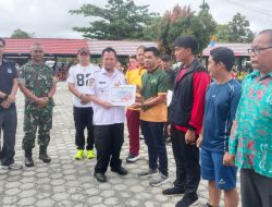 DLH Katingan Gelar Jalan Sehat Disertai Aksi Pungut Sampah