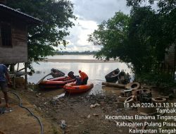 Perahu Kelotok Bermuatan Kayu Karam di DAS Kahayan, Satu Orang Hilang dan Masih Dicari