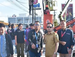 Wali Kota Palangka Raya Tinjau Penataan Kabel dan Tiang Provider