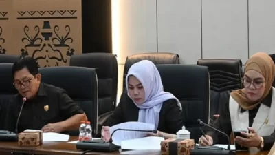 DPRD Barito Utara Bahas Dua Raperda Strategis tentang Masyarakat Hukum Adat dan Kelembagaan Adat Dayak