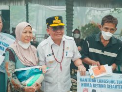 Gubernur Kalteng Salurkan Bantuan bagi Warga Panarung Terdampak Karhutla