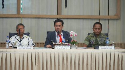 Bupati Lamandau Pimpin Rapat Penanganan Karhutla